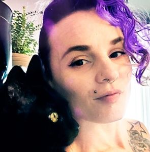 Meet your Posher, Beatrice